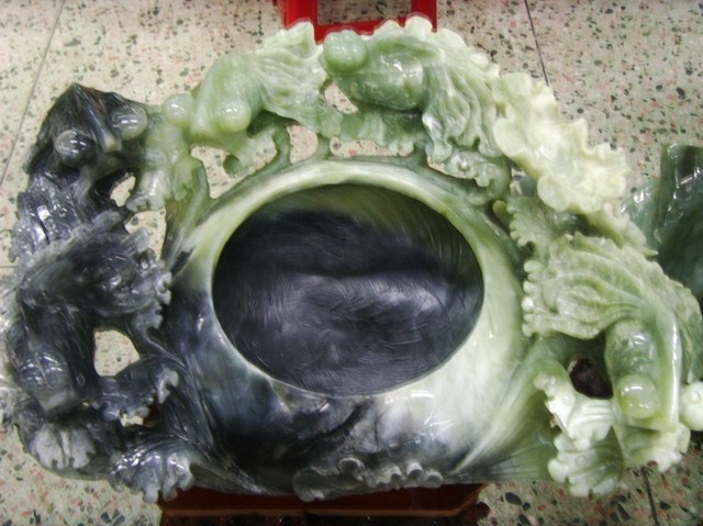 岫玉鱼缸